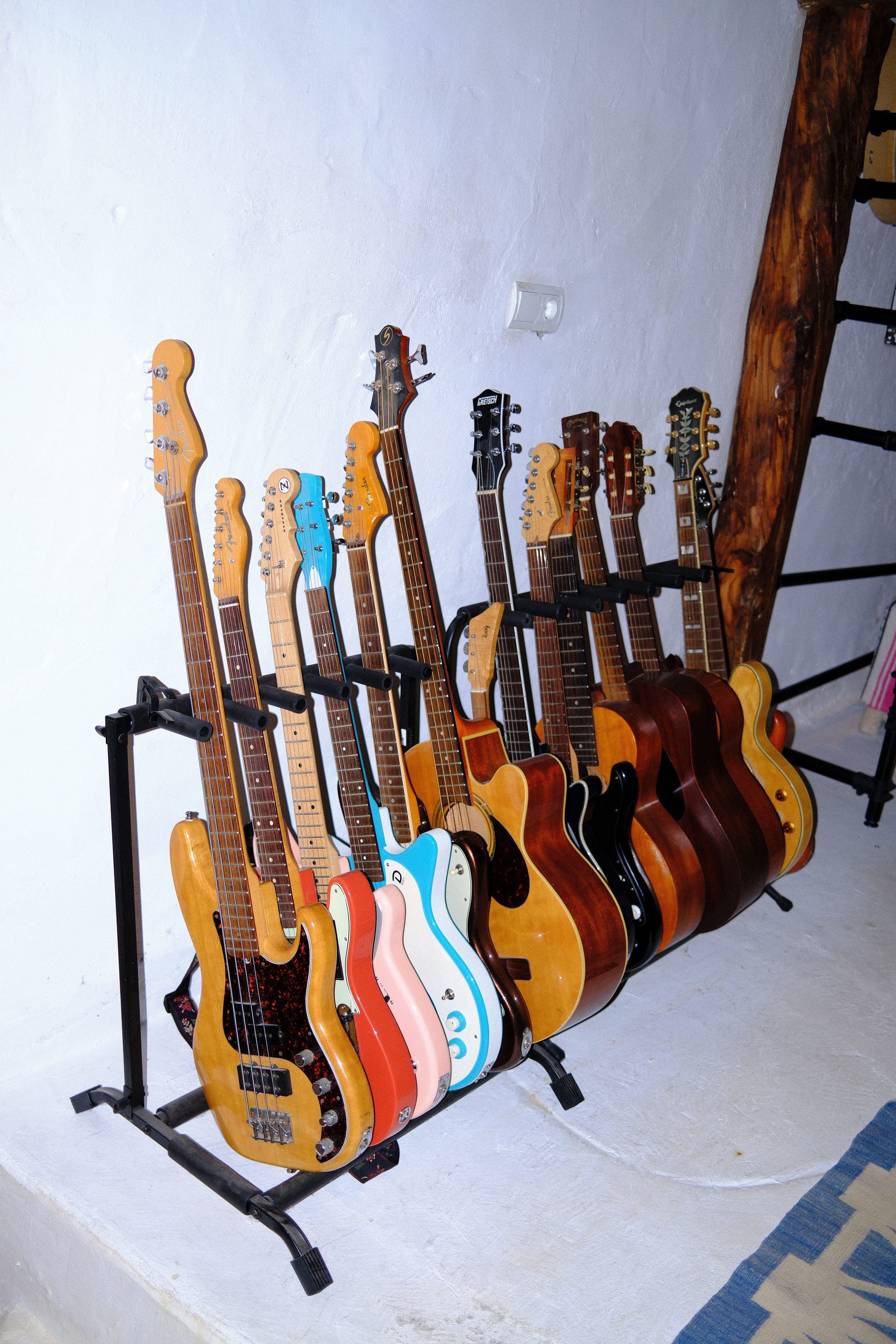 Guitar wall